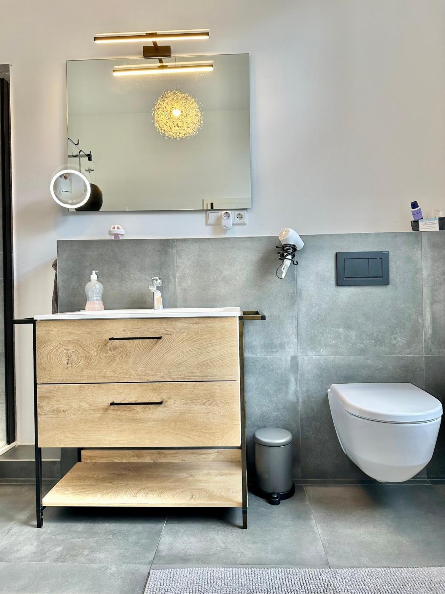 Exklusives City-Apartment Im Herzen Oldenburgs Mit Balkon Und Parkplatz A36 Dış mekan fotoğraf