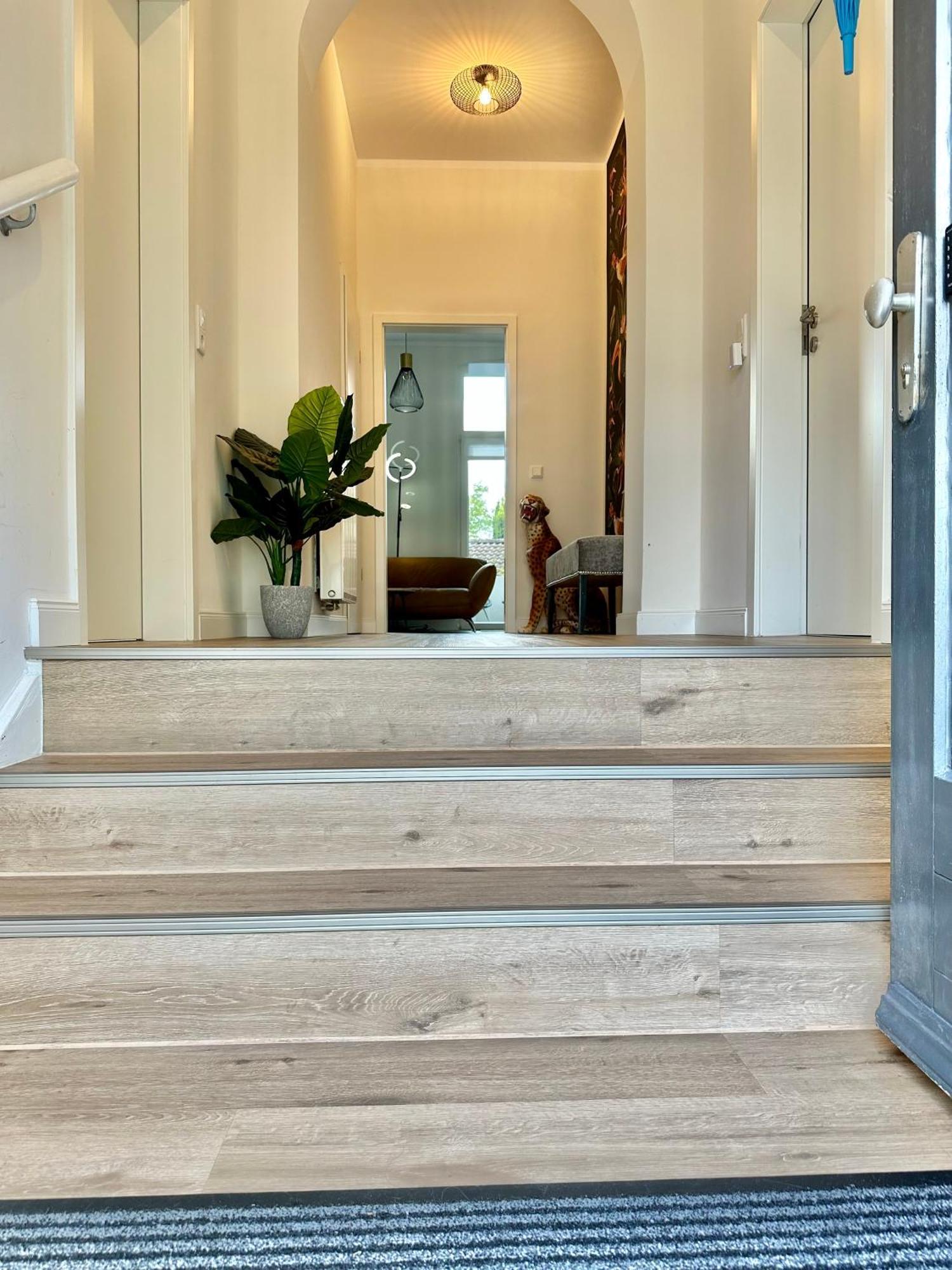 Exklusives City-Apartment Im Herzen Oldenburgs Mit Balkon Und Parkplatz A36 Dış mekan fotoğraf