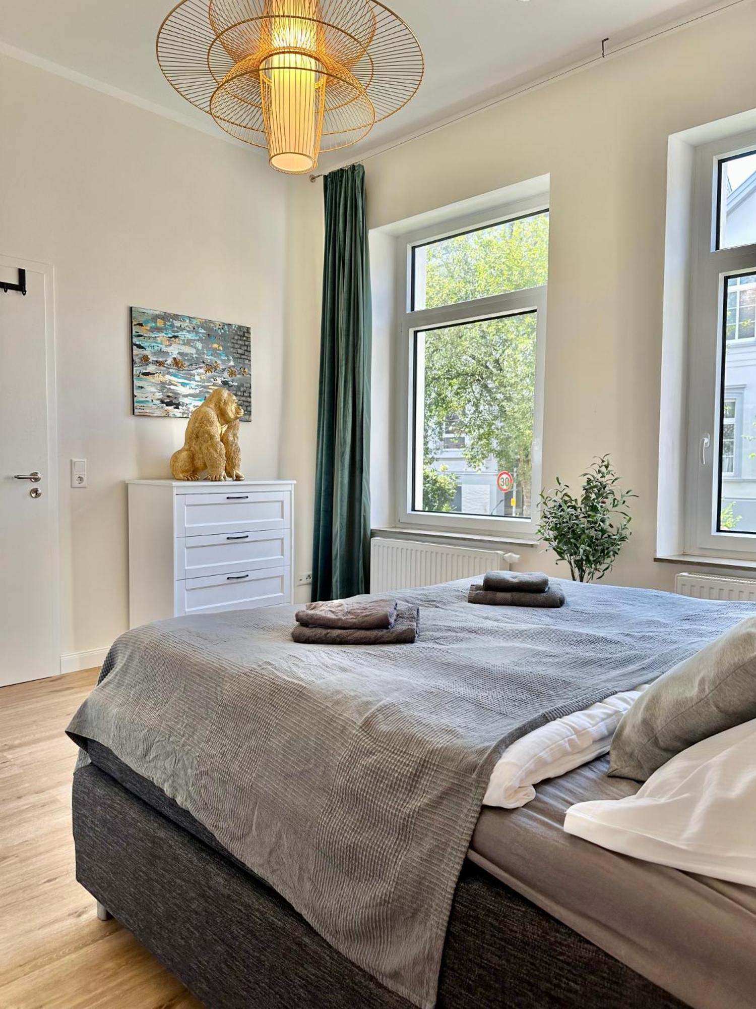 Exklusives City-Apartment Im Herzen Oldenburgs Mit Balkon Und Parkplatz A36 Dış mekan fotoğraf